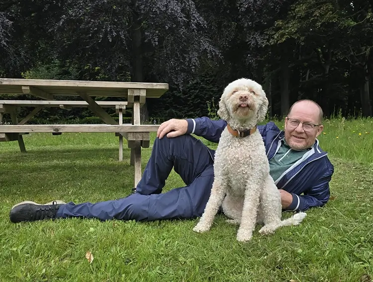 Geert De Bolster in verbinding met zijn hond Ombra
